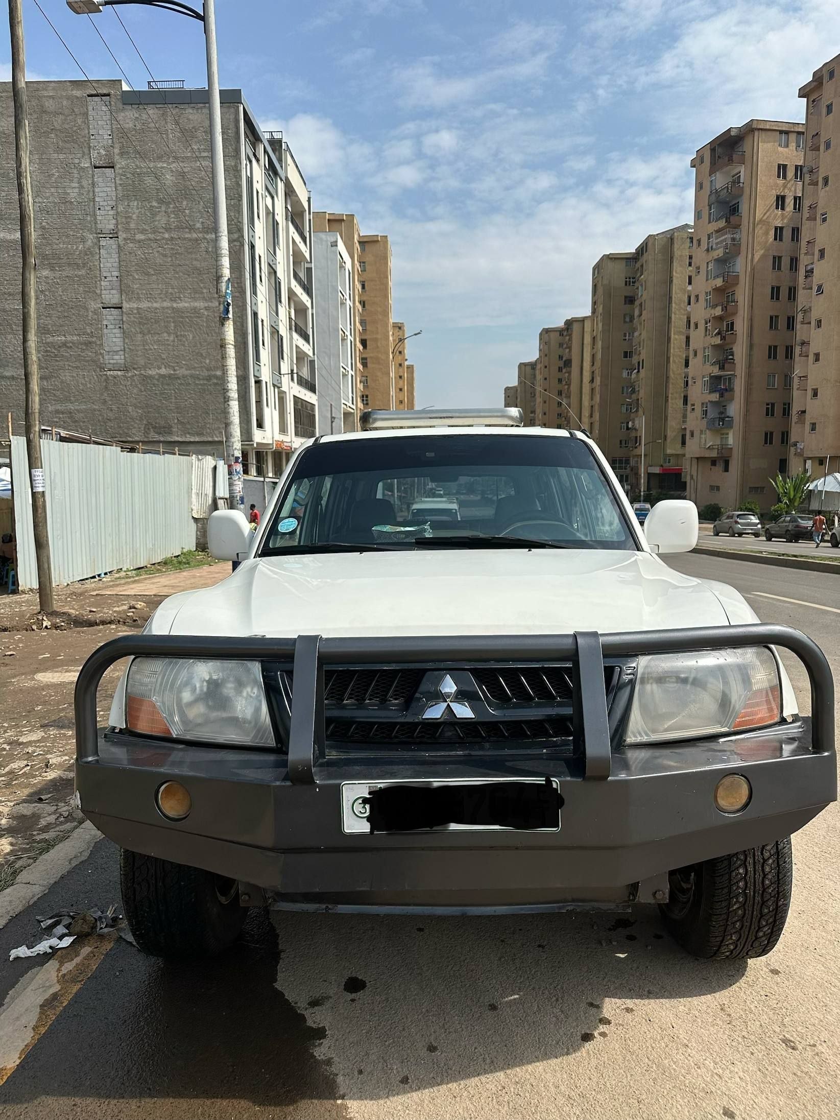 2024 Model-Mitsubishi Pajaro