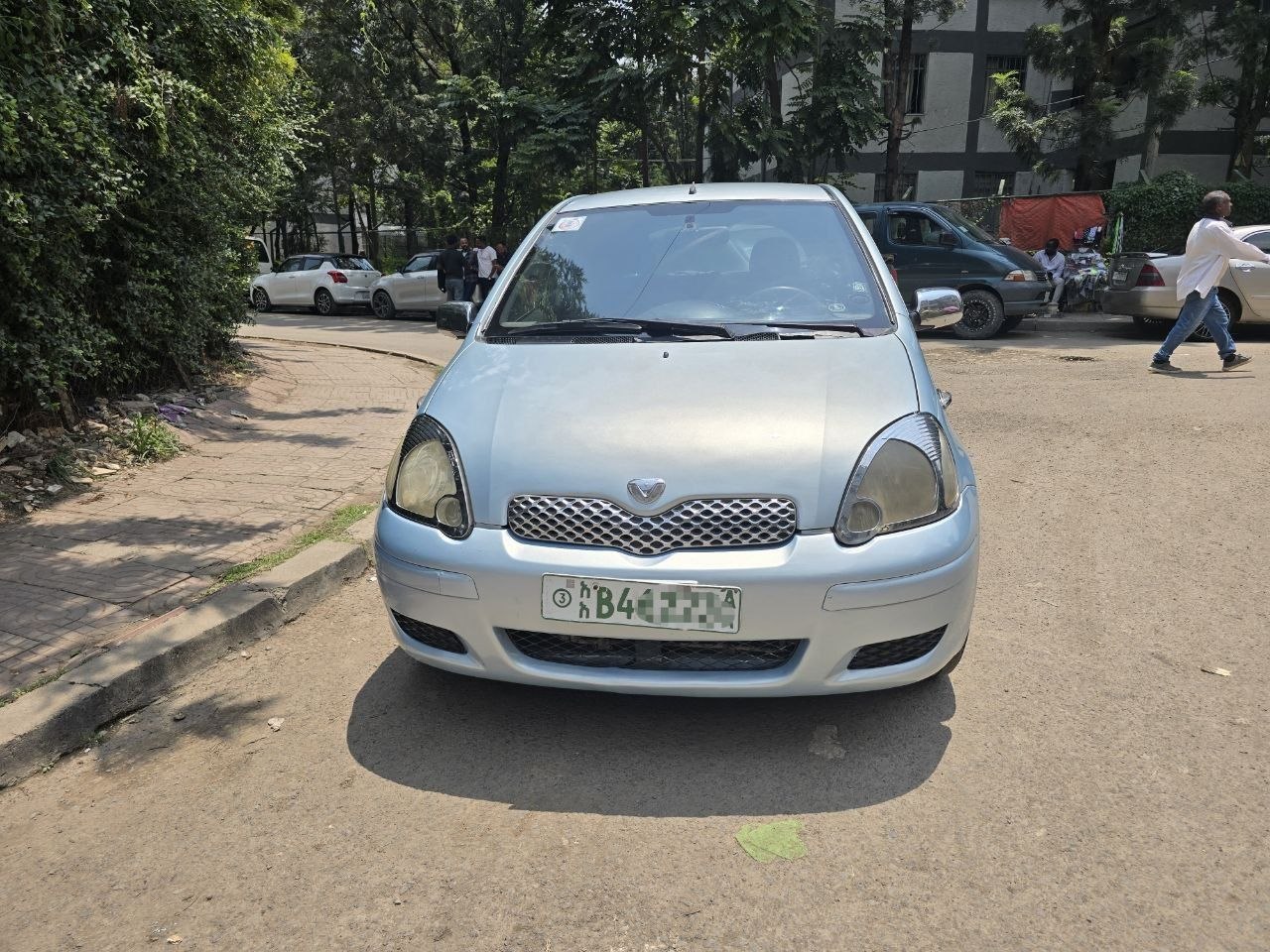 2002 Model-Toyota Vitz