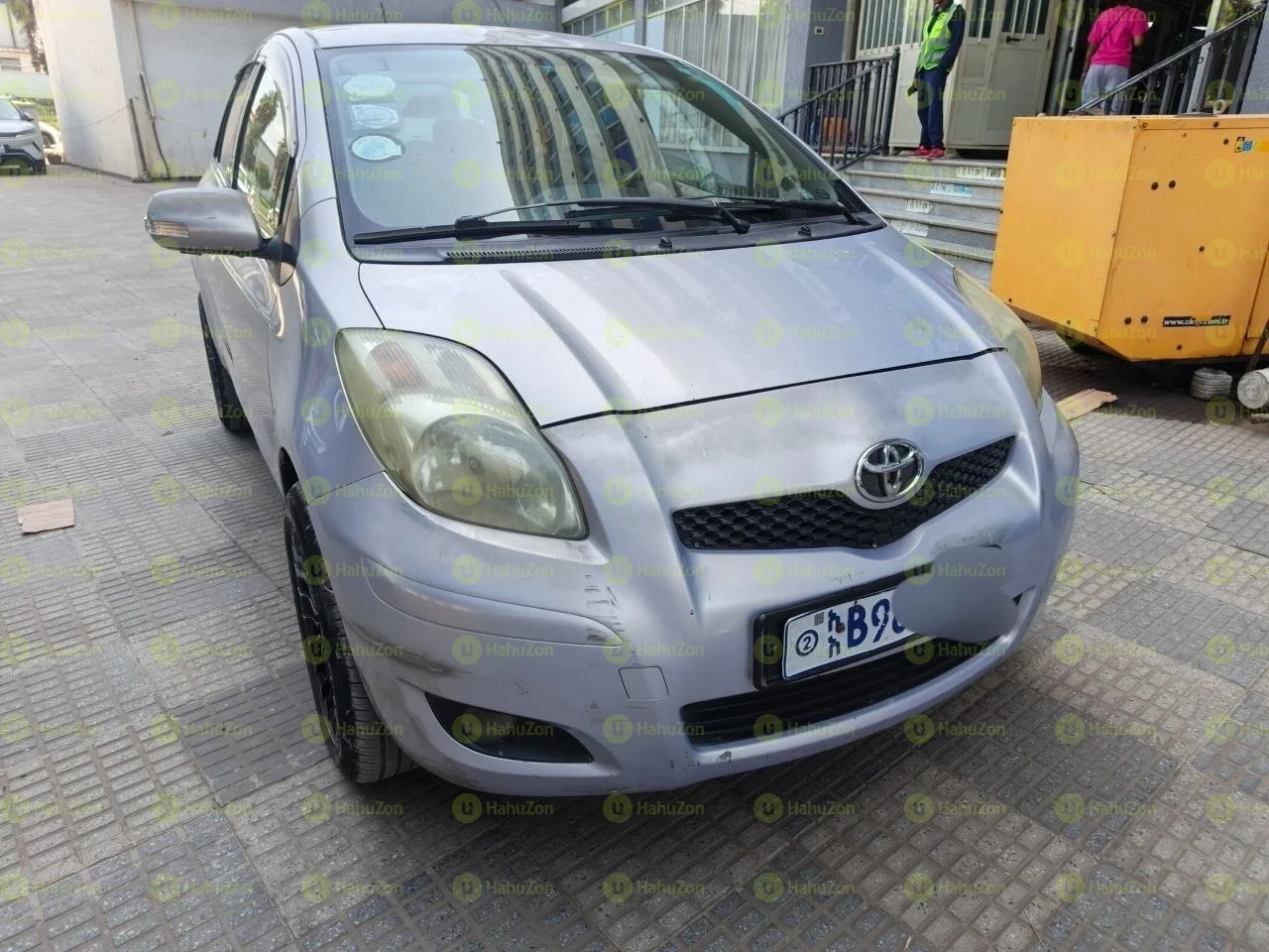 2004 Model-Toyota Vitz