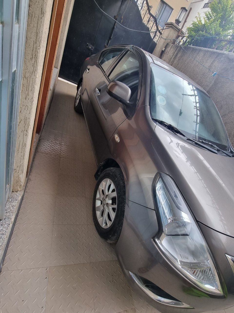 2017 Model-Nissan Almera