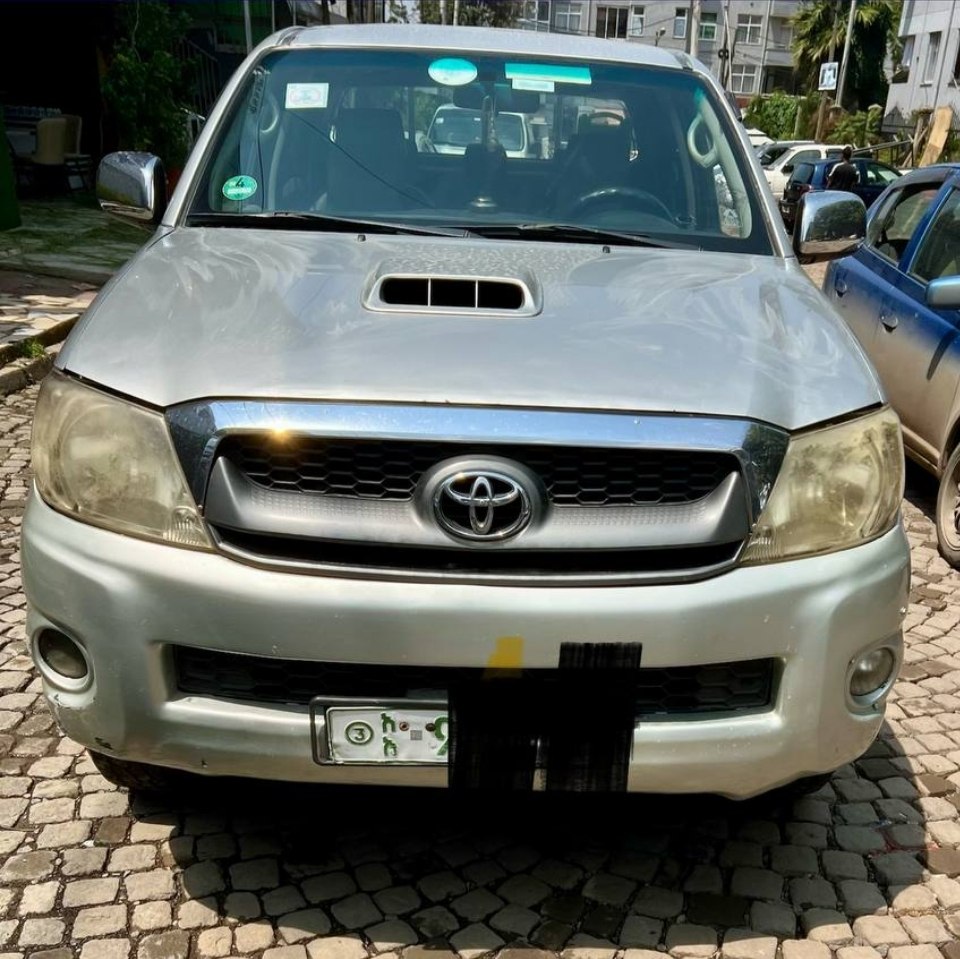 2010 Model-Toyota Hilux Double cab