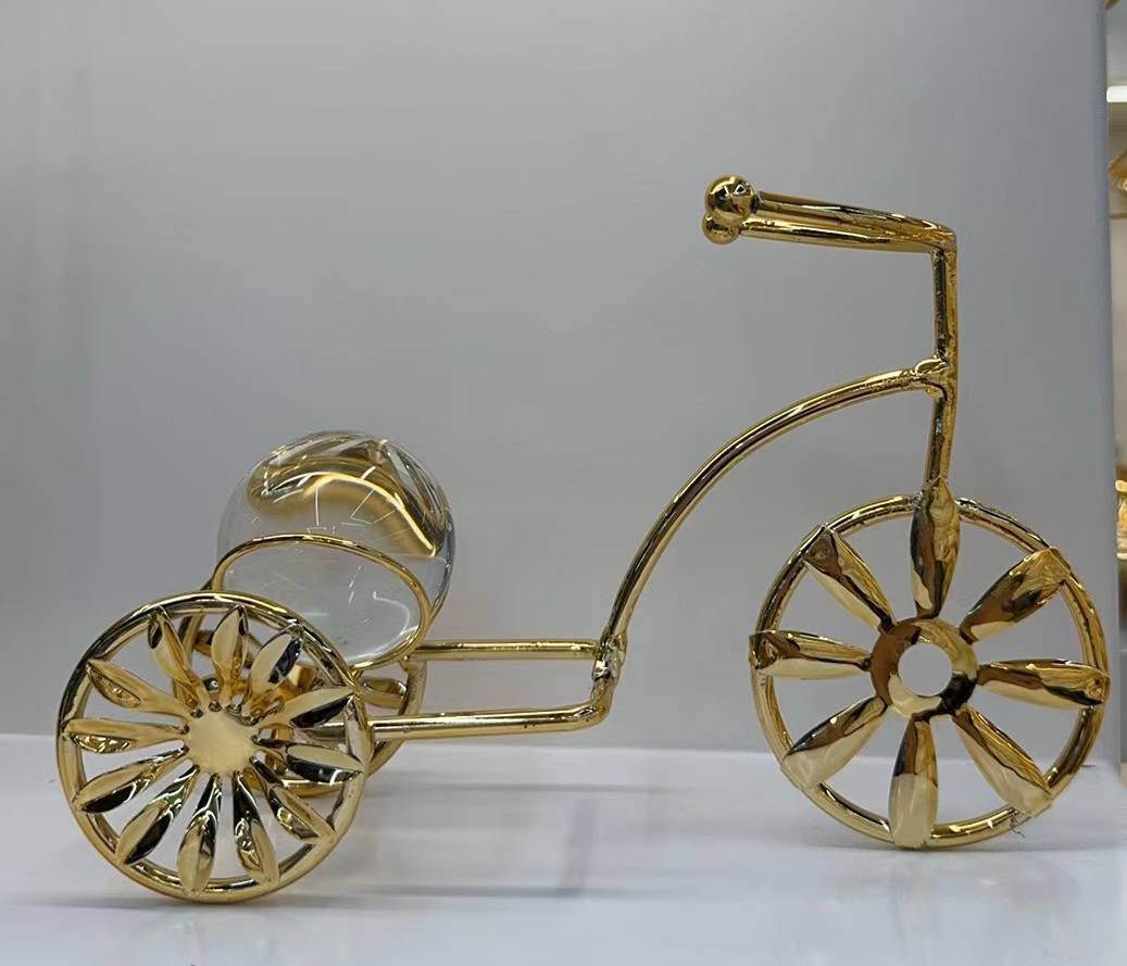 Cycle Table Decor
