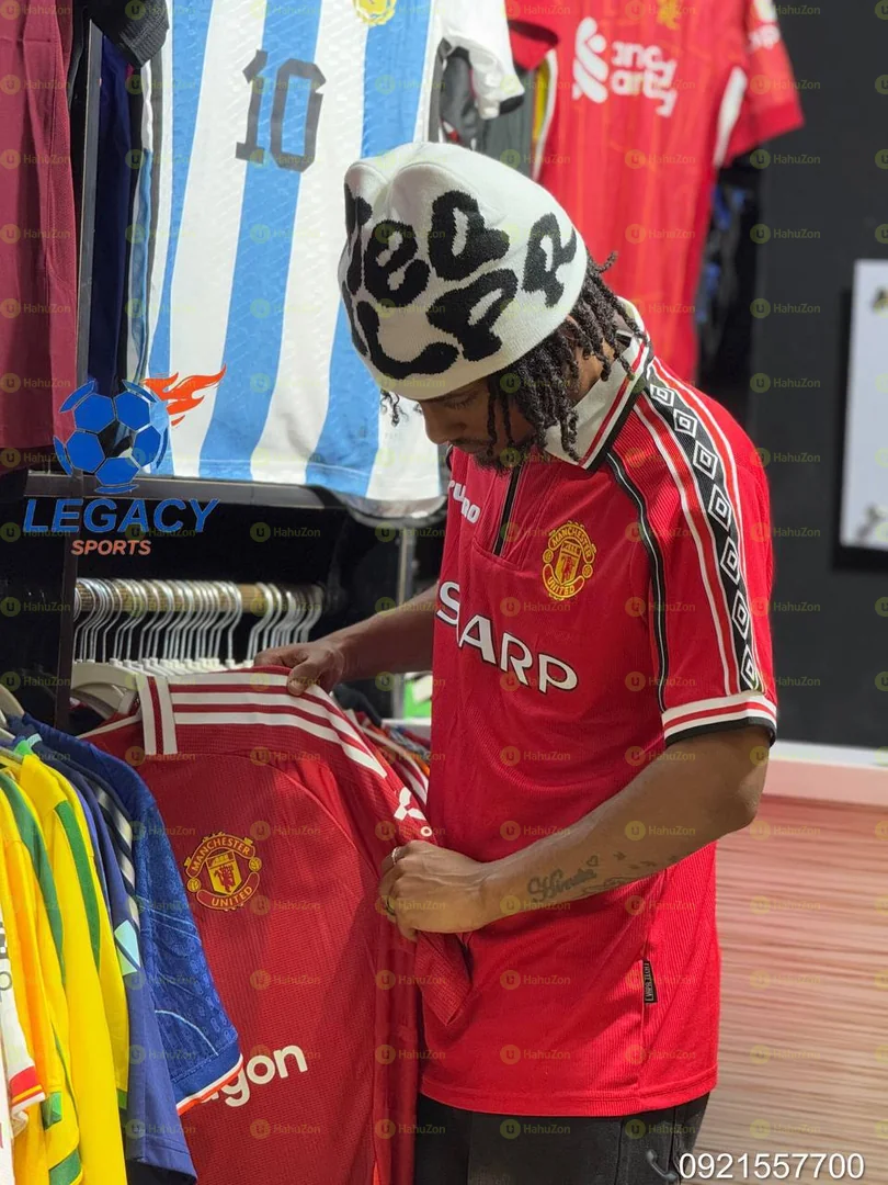ManUnited Sharp 1998/99 Home Retro Jersey