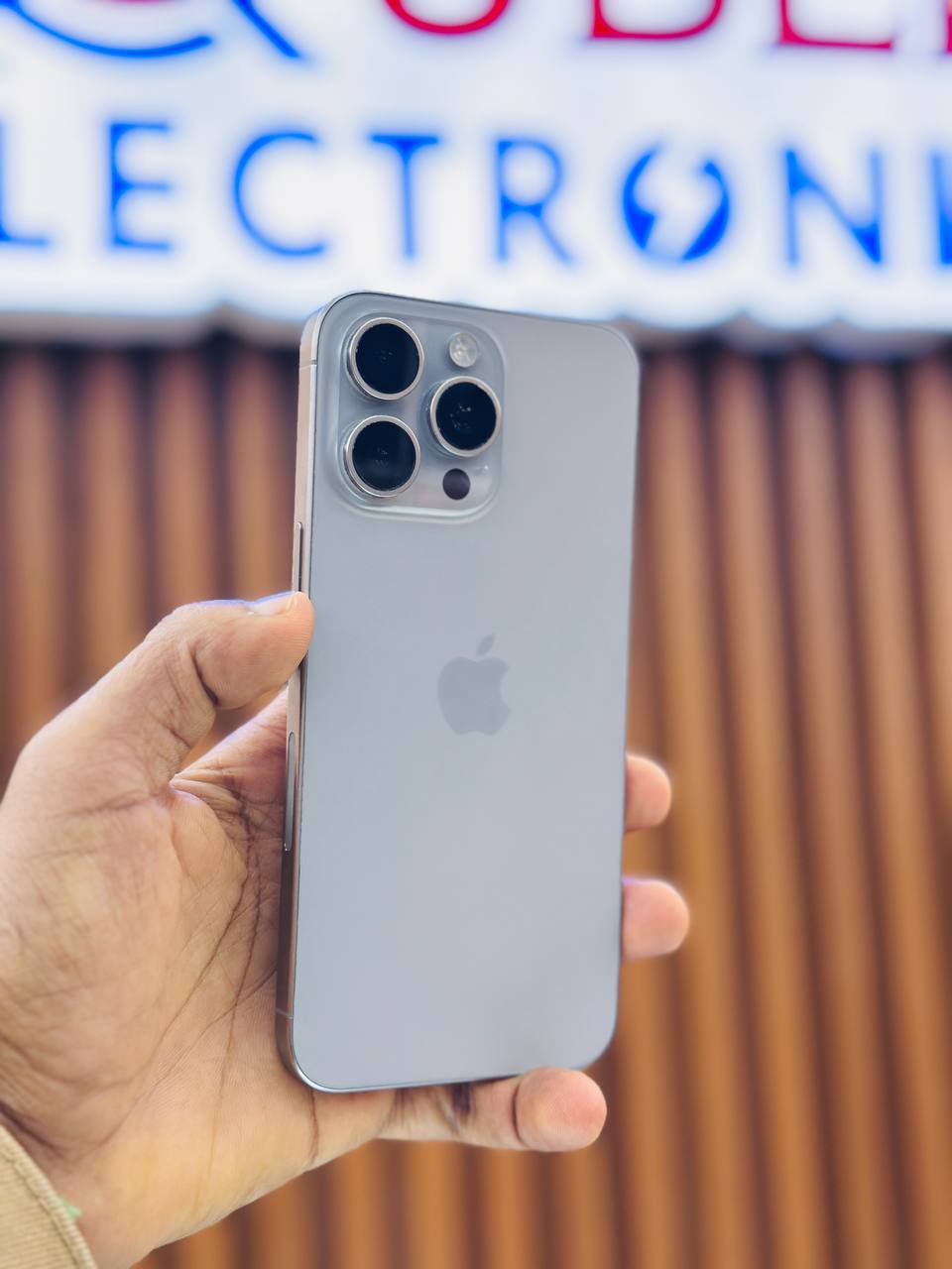 iPhone 15 Pro Max