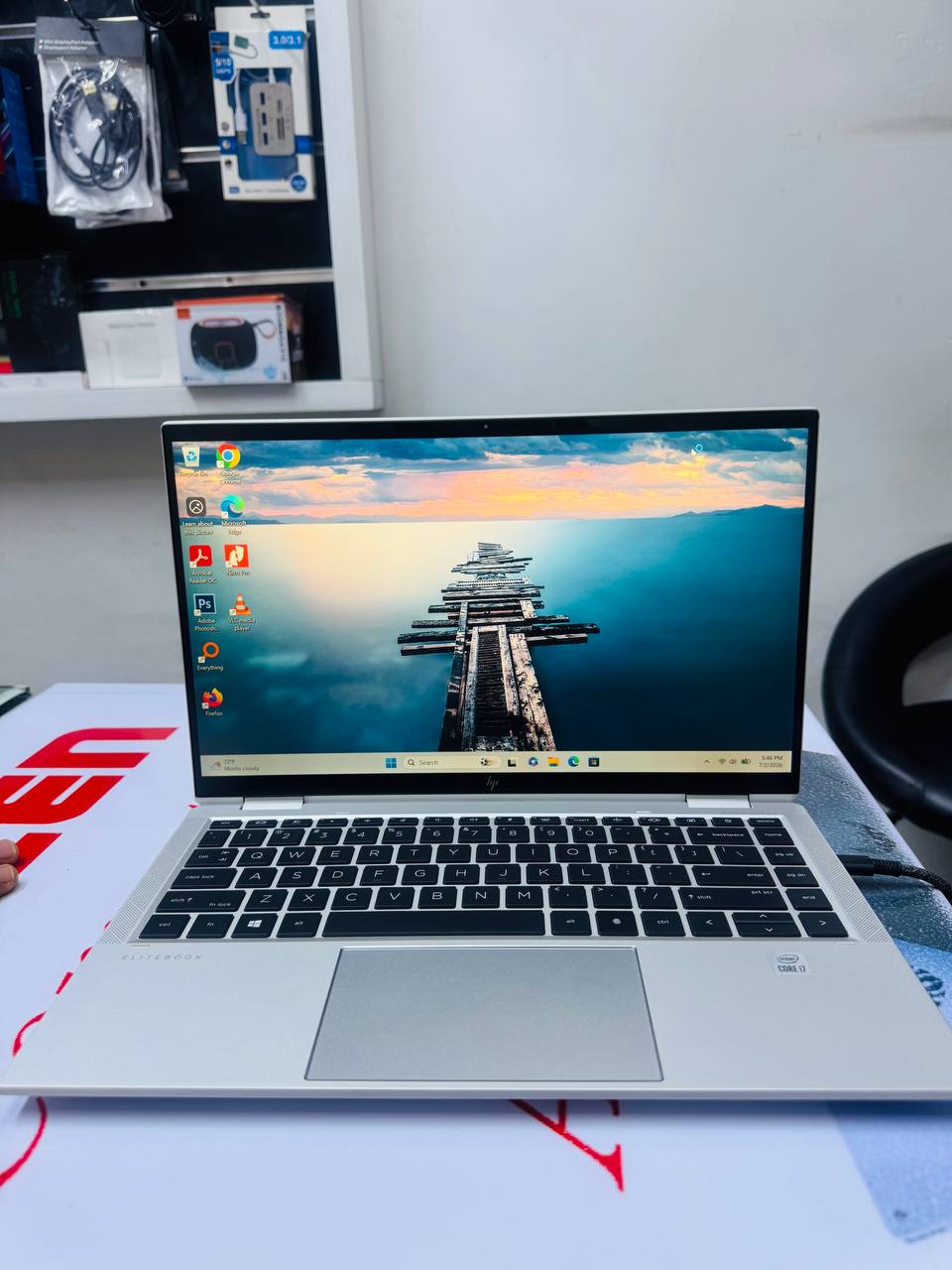 Hp Elitebook x360 1040 G7 2- in- 1 Core i7 10th Gen Laptop