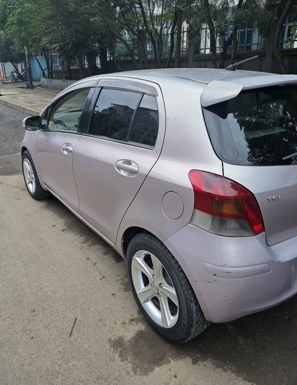 2010 Model-Toyota Yaris Compact
