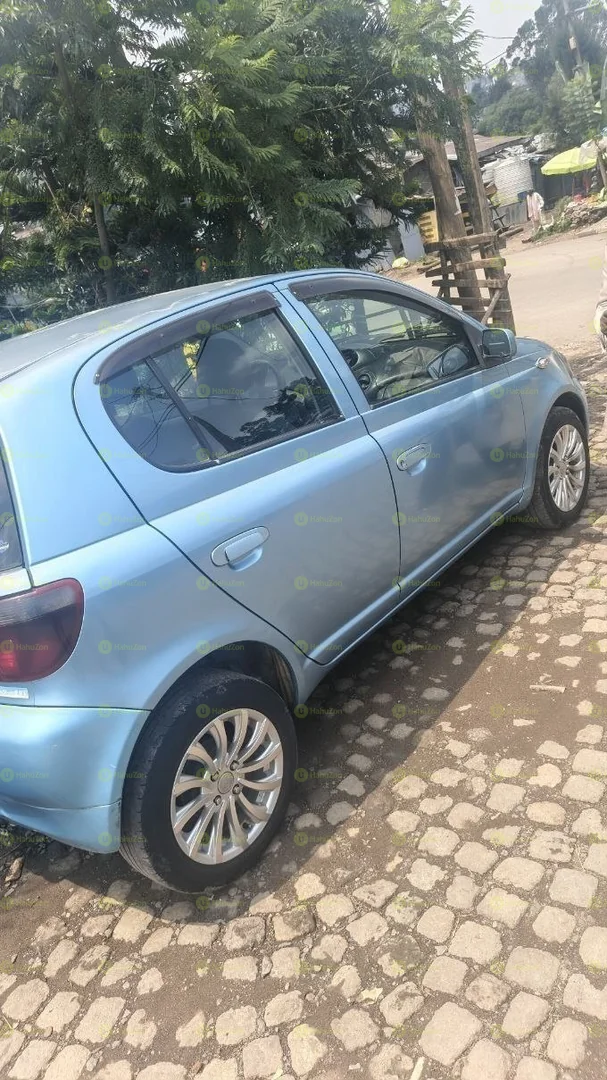 2001 Model-Toyota Vitz