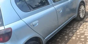 2001 Model-Toyota Vitz
