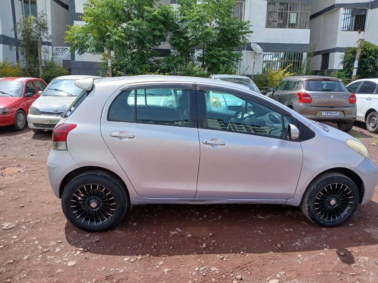 2010 Model-Toyota Yaris Compact