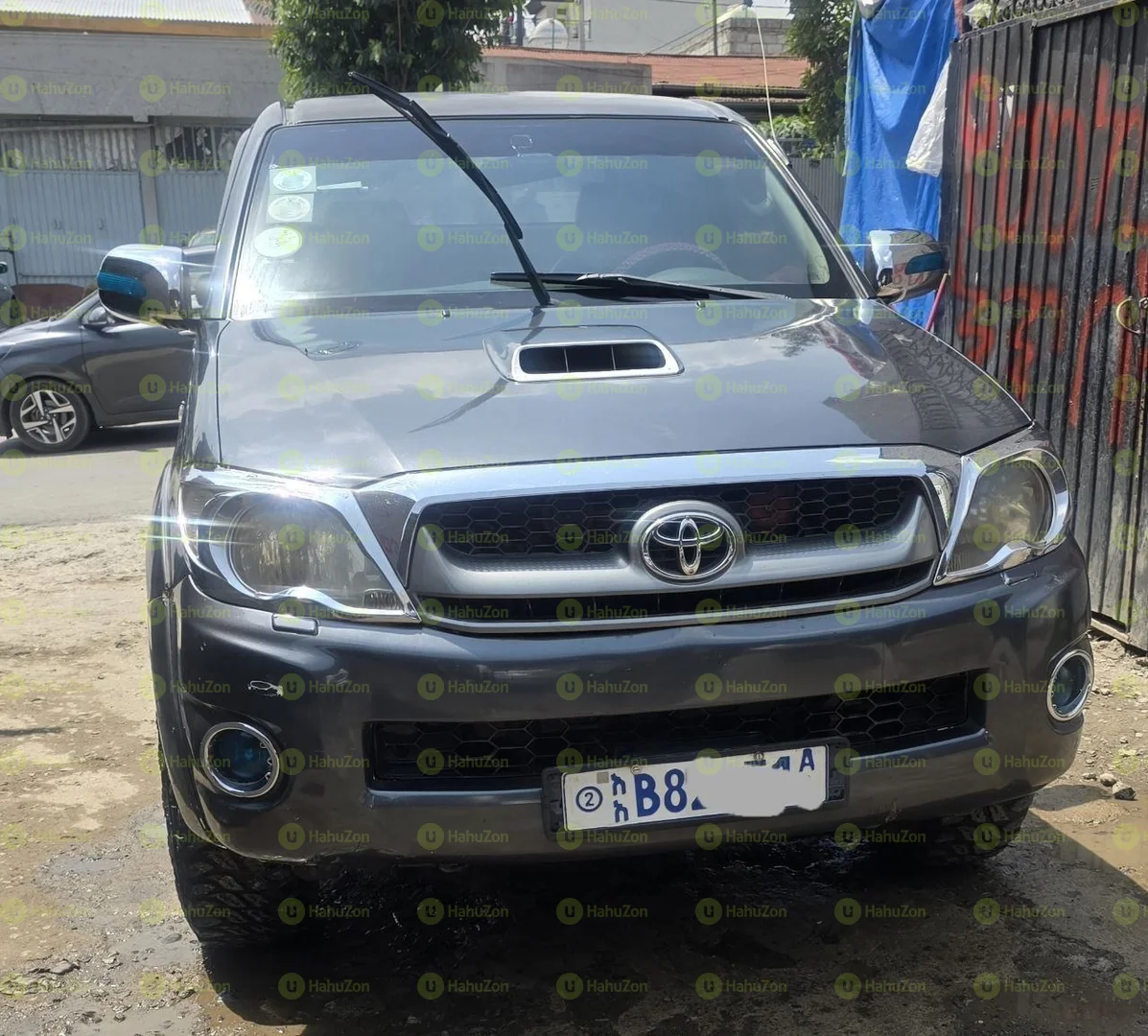 2010 Model-Toyota Hilux King Cab