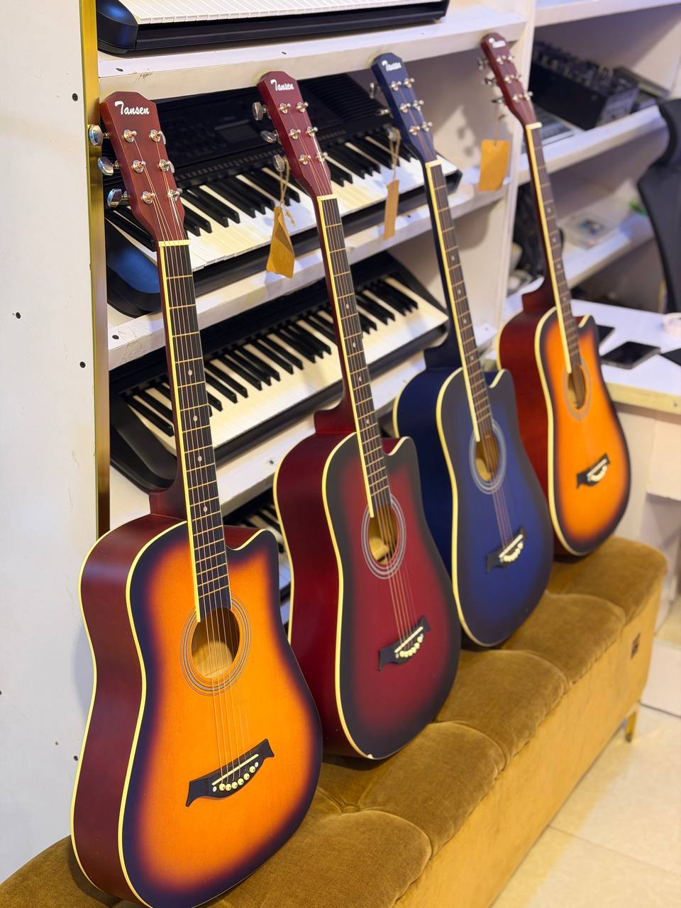 TANSEN Box Guitar
