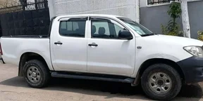2006 Model-Toyota 5L Double Cab