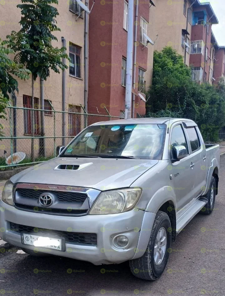 2010 Model-Toyota Double Cab