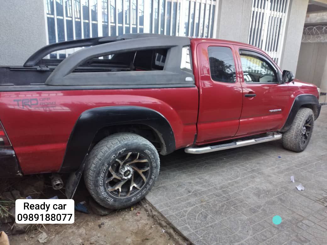 2011 Model-Toyota Tacoma