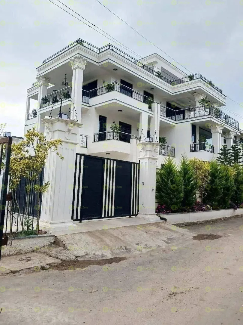 500 ካሬ የሚሸጥ B+G+2 ቤት በአያት