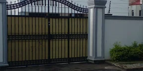 400 ካሬ የሚሸጥ G+1 ቤት በአያት