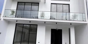 250 ካሬ የሚሸጥ G+2 ቤት በመሪ አከባቢ