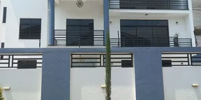 400 ካሬ የሚሸጥ G+2 ቤት በአያት