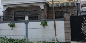 180 ካሬ የሚሸጥ ቪላ ቤት በአያት
