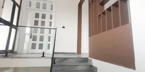 250 ካሬ የሚሸጥ G+2 ቤት በአያት