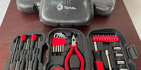 TOTAL Mini Smart Toolbox