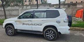 2005 Model-Toyota Landcruiser Prado