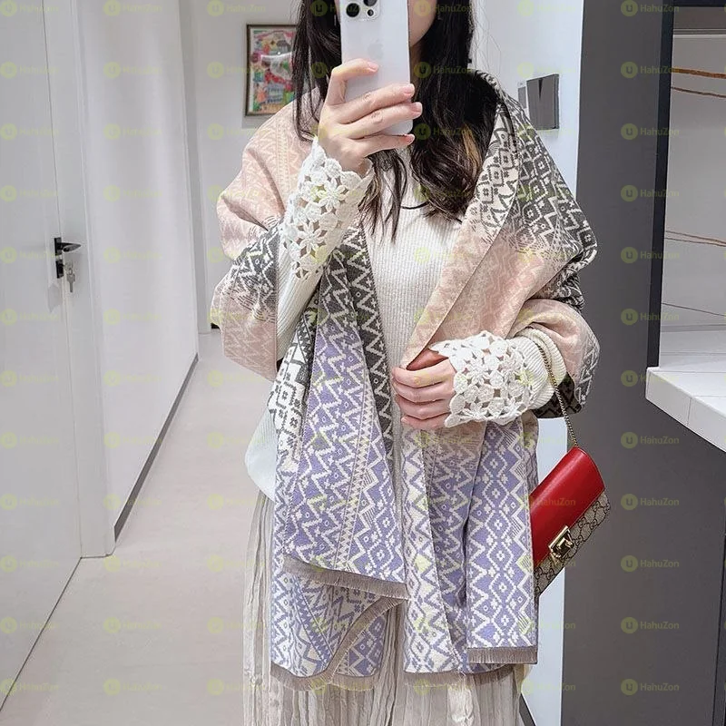 Stylish & Trendy Scarves