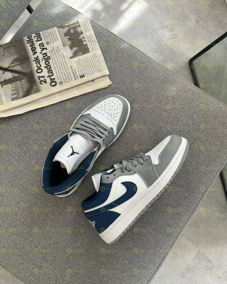 Louis Vuitton Men's Shoes