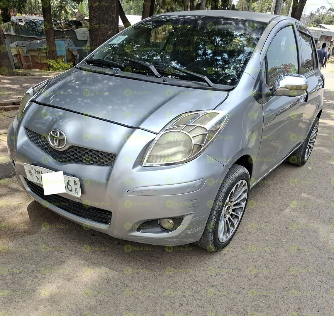 2008 Model-Toyota Yaris Compact