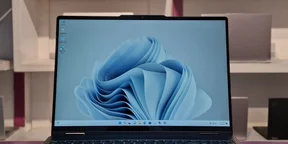 Lenovo Yoga Core i7 15th Generation Laptop