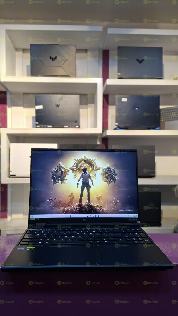Acer Aredator PHN 16  Core i9 14th Gen Gaming Laptop