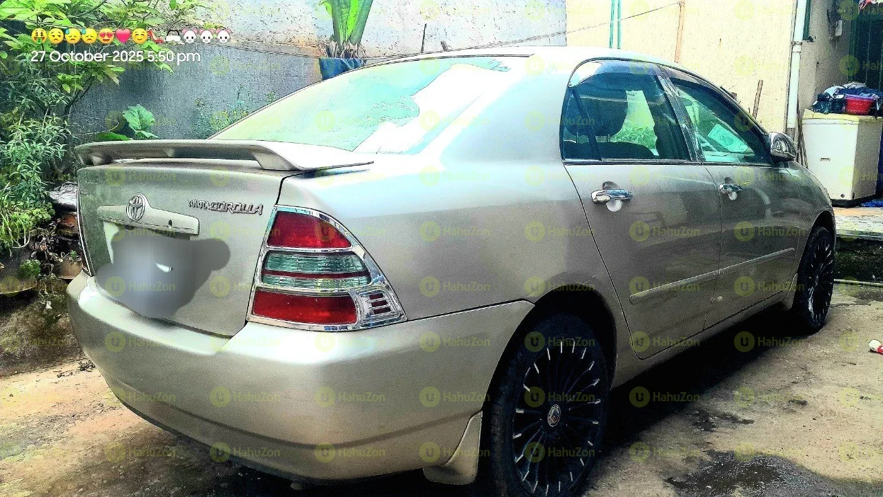 2004 Model-Toyota Corolla