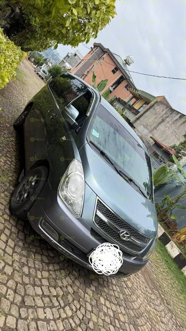 2013 Model-Toyota Dolphin D4D