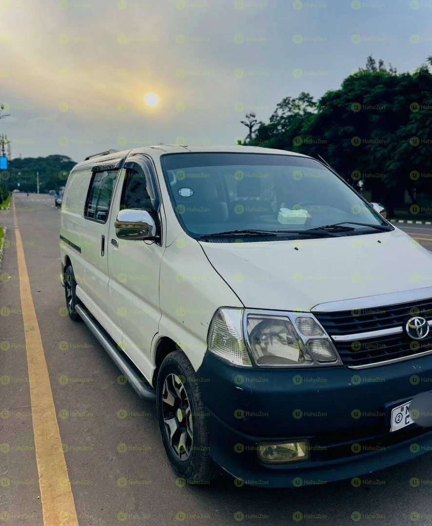 2016 Model-Toyota Hiace Dolphin half van