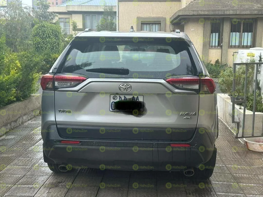 2022 Model-Toyota Rav4