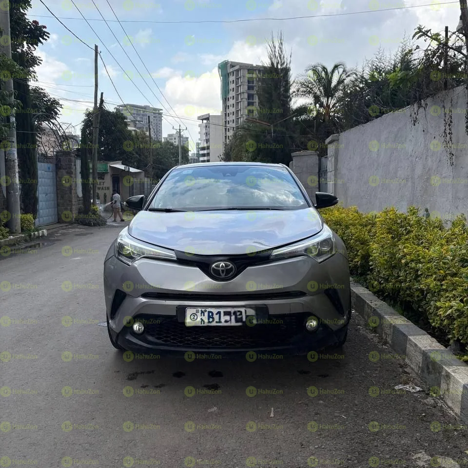 2017 Model-Toyota CHR