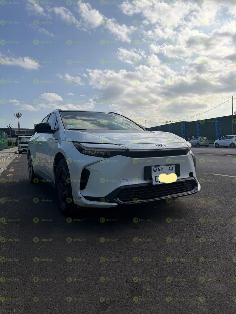 2024 Model-Toyota BZ4X EV