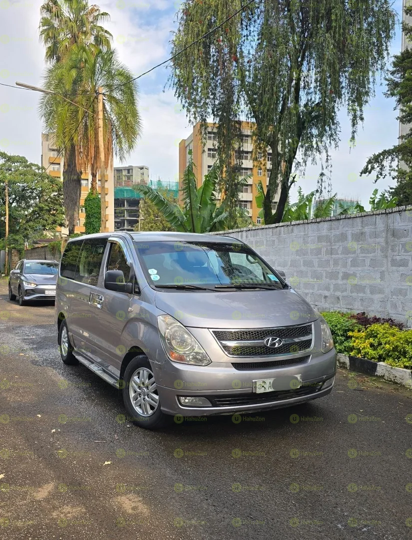 2014 Model-Hyundai Grand Starex