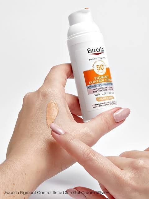 Eucerine Pigment Control Tinted Light SPF50+