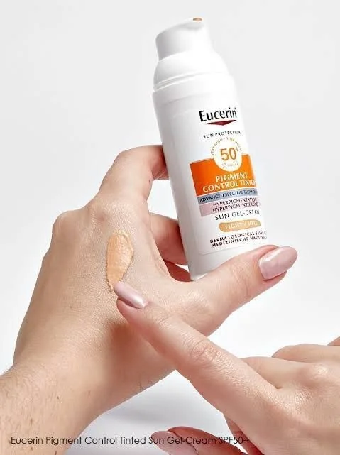Eucerine Pigment Control Tinted Light SPF50+