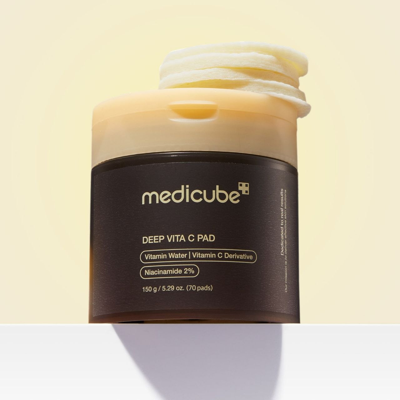 MEDICUBE Deep Vita C Pads (70 Pads)