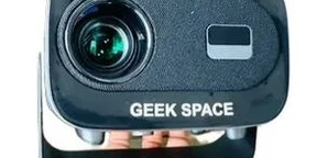 Geek Space Smart Projector