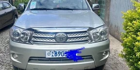 2009 Model-Toyota Fortuner