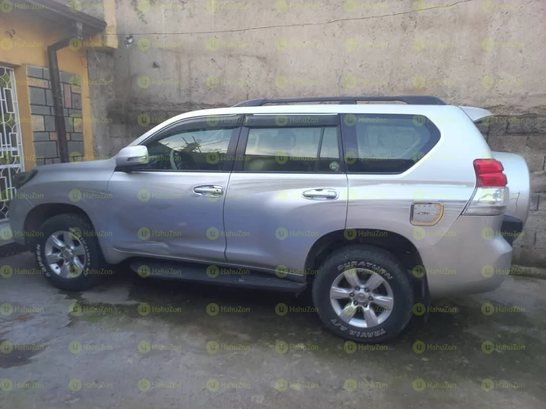 2012 Model-Toyota Land Cruiser Prado