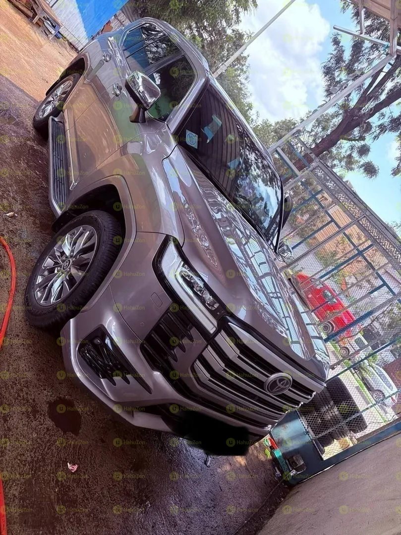 2022 Model-Totota Land Cruiser VXR