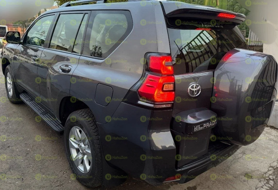 2020 Model-Toyota Landcruiser Prado