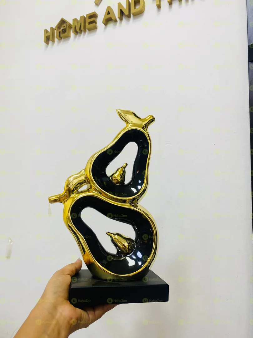 Pear Shaped Scalpture