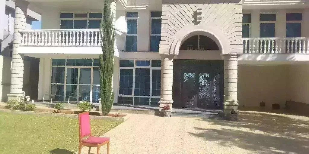 500 ካሬ የሚሸጥ G+1 ቤት በአያት