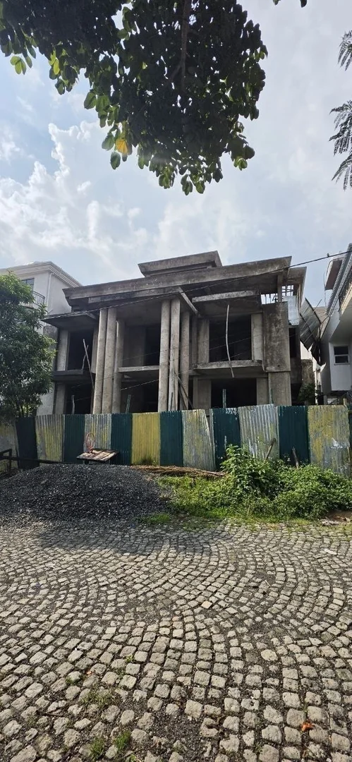 500 ካሬ የሚሸጥ G+2+ቴራዝ ቤት በአያት