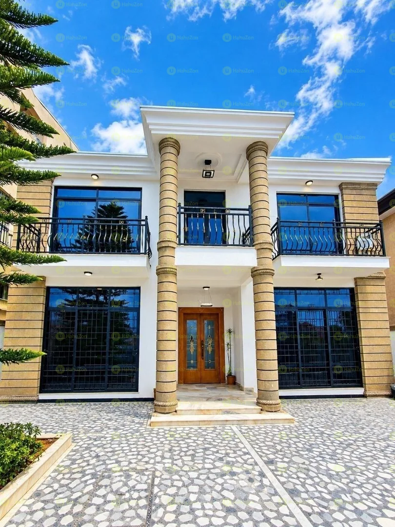 310 ካሬ የሚሸጥ G+1 ቤት በአያት